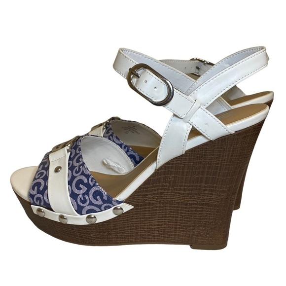 Guess signature wedges womens  size 9M - Picture 2 of 10